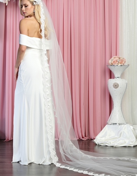 Wedding dress. Off the shoulder new fitted sheath long bridal gown - Picture 5 of 7